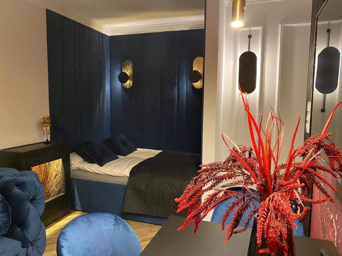 Family Sauna Teznia Apartments: Lakeside Retreat With Private Wellness * Kielce