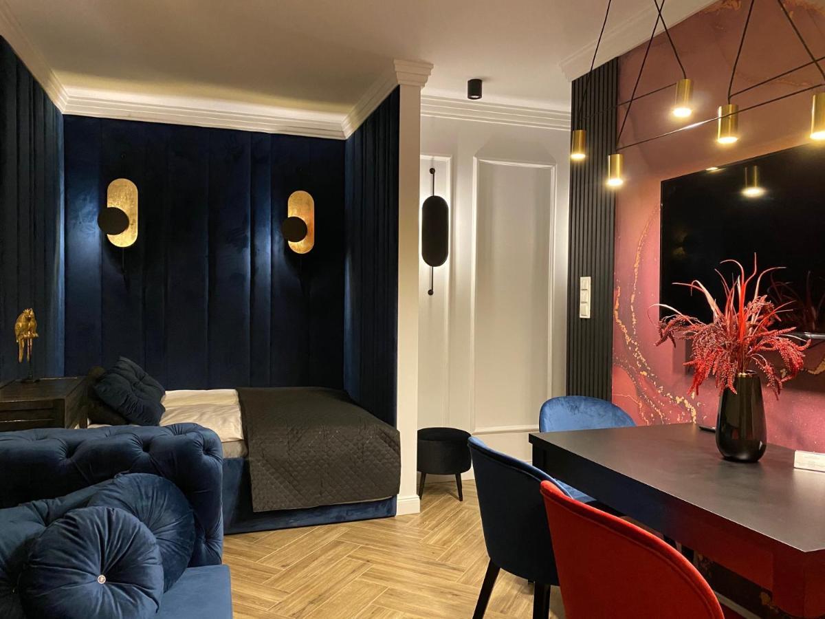 Family Sauna Teznia Apartments: Lakeside Retreat With Private Wellness Apartment